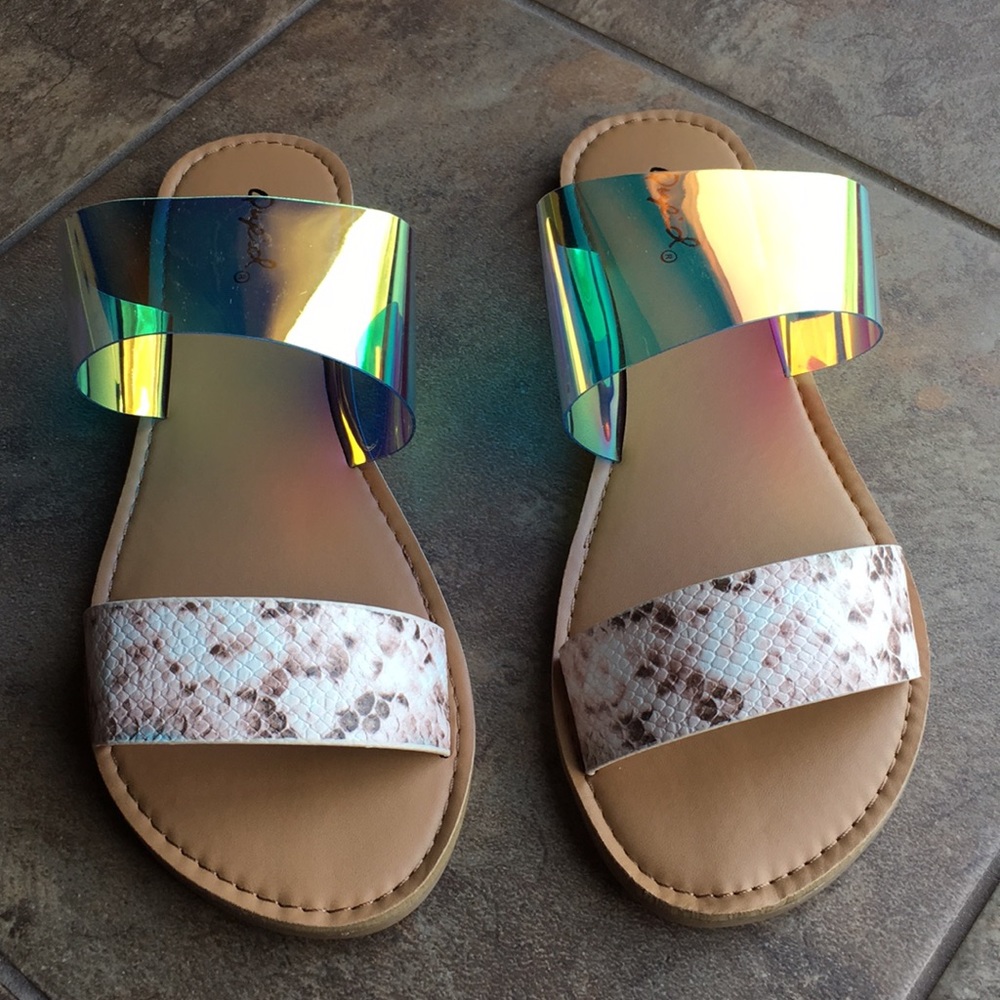 Qupid Sandals - New